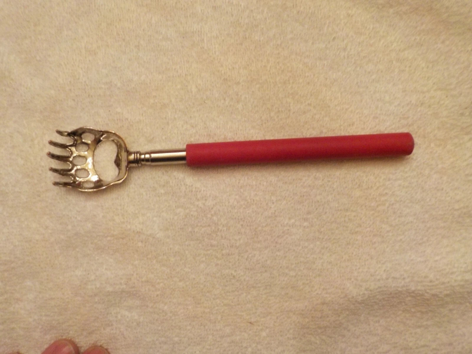 ONE "RED " BEAR CLAW TELESCOPIC BACK SCRATCHER, EXTENDABLE TO 23"
