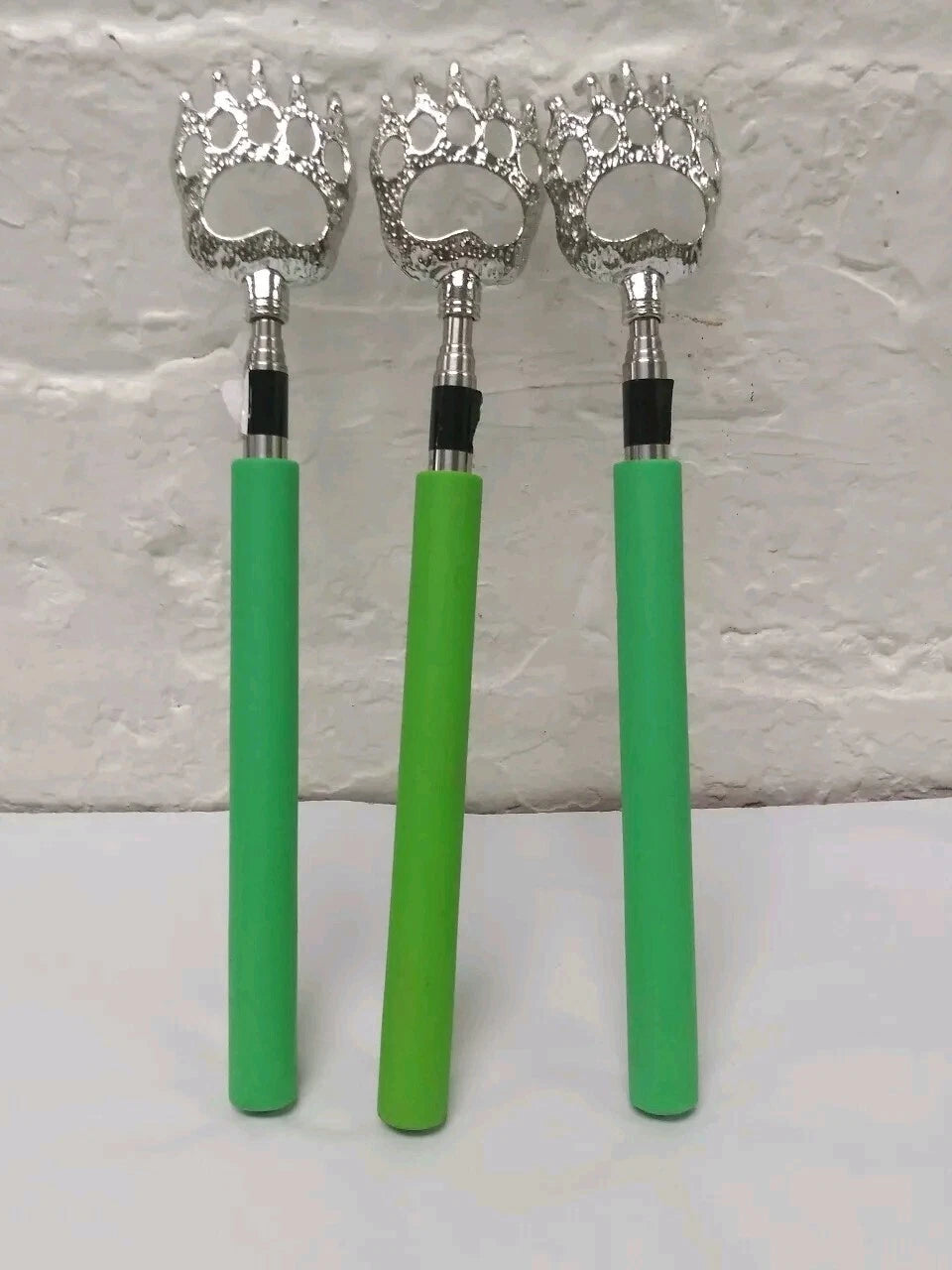 Three TELESCOPIC BACK SCRATCHER  EXTENDABLE TO 23" Green 3PCS