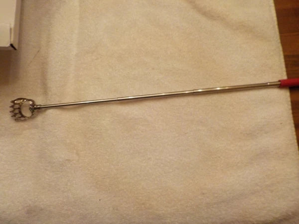 ONE "RED " BEAR CLAW TELESCOPIC BACK SCRATCHER, EXTENDABLE TO 23"